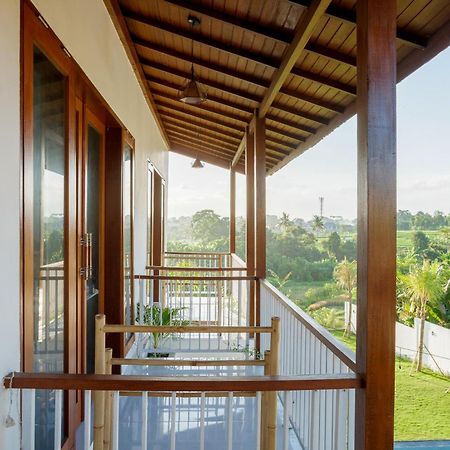 Eden Guest House Canggu Exterior photo