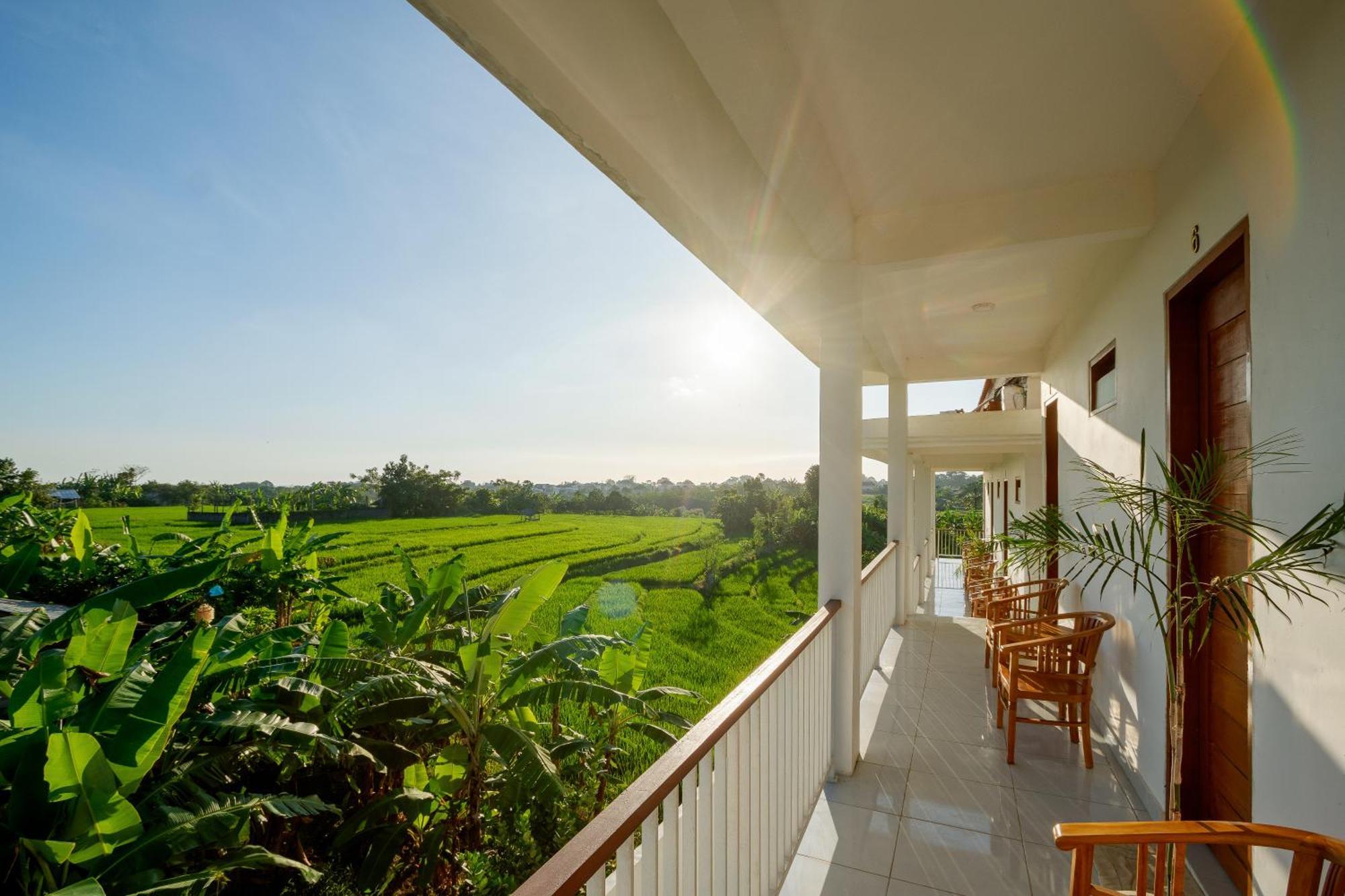 Eden Guest House Canggu Exterior photo